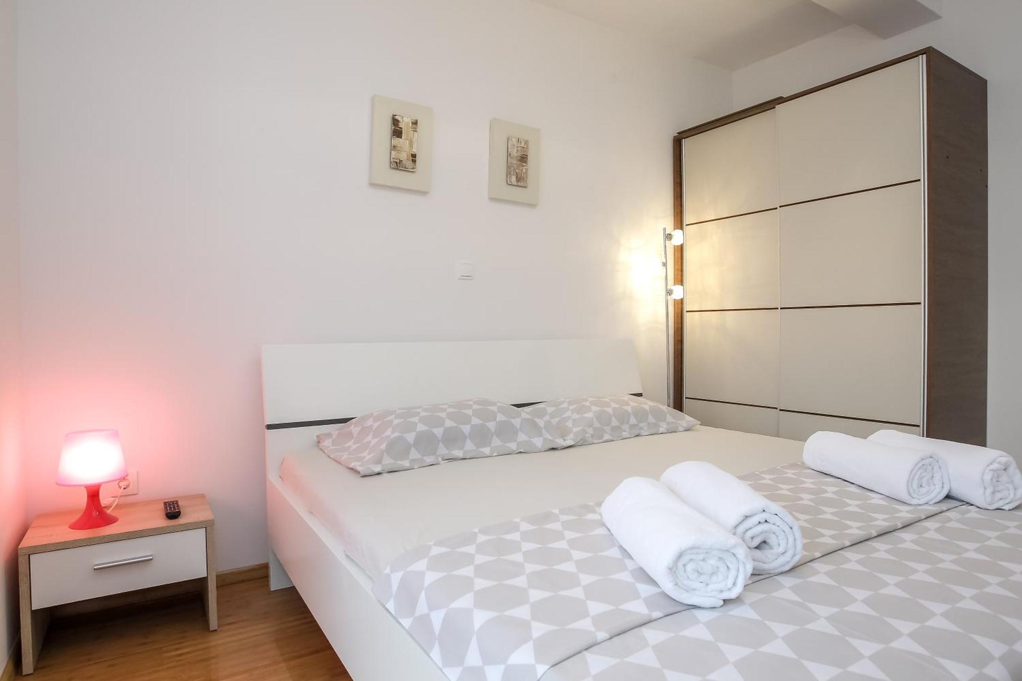 Apartments Tomana Novalja Cameră foto